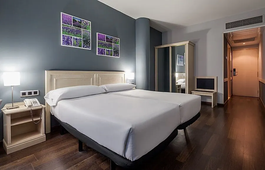 Ilunion Bel-Art Otel Barselona 4*,  İspanya