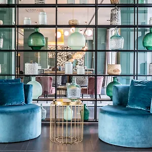 Vincci Maritimo Hotel