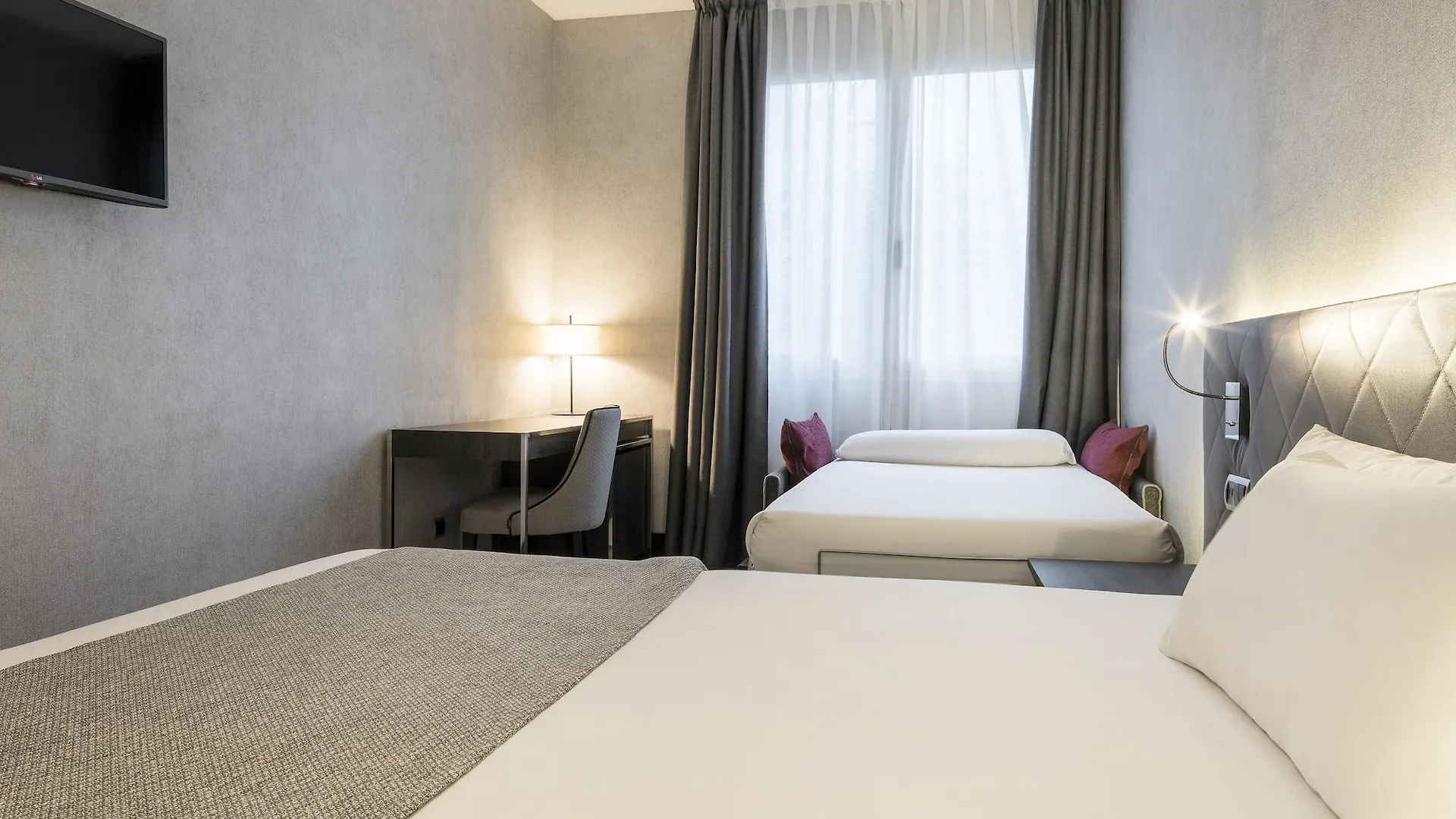 Ilunion Bel-Art Hotel Barcelona 4*,