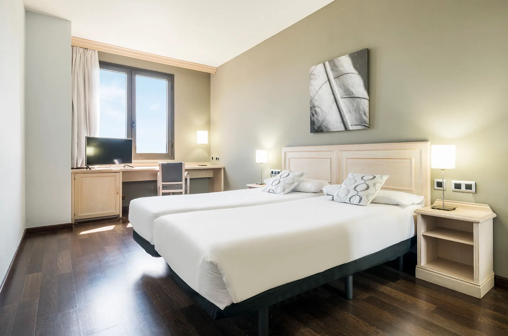 Ilunion Bel-Art Hotel Barcelona 4*,  Spain