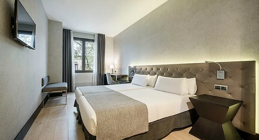 Ilunion Bel-Art Hotel Barcelona 4*,